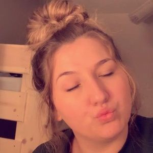 Meet your Posher, Faith